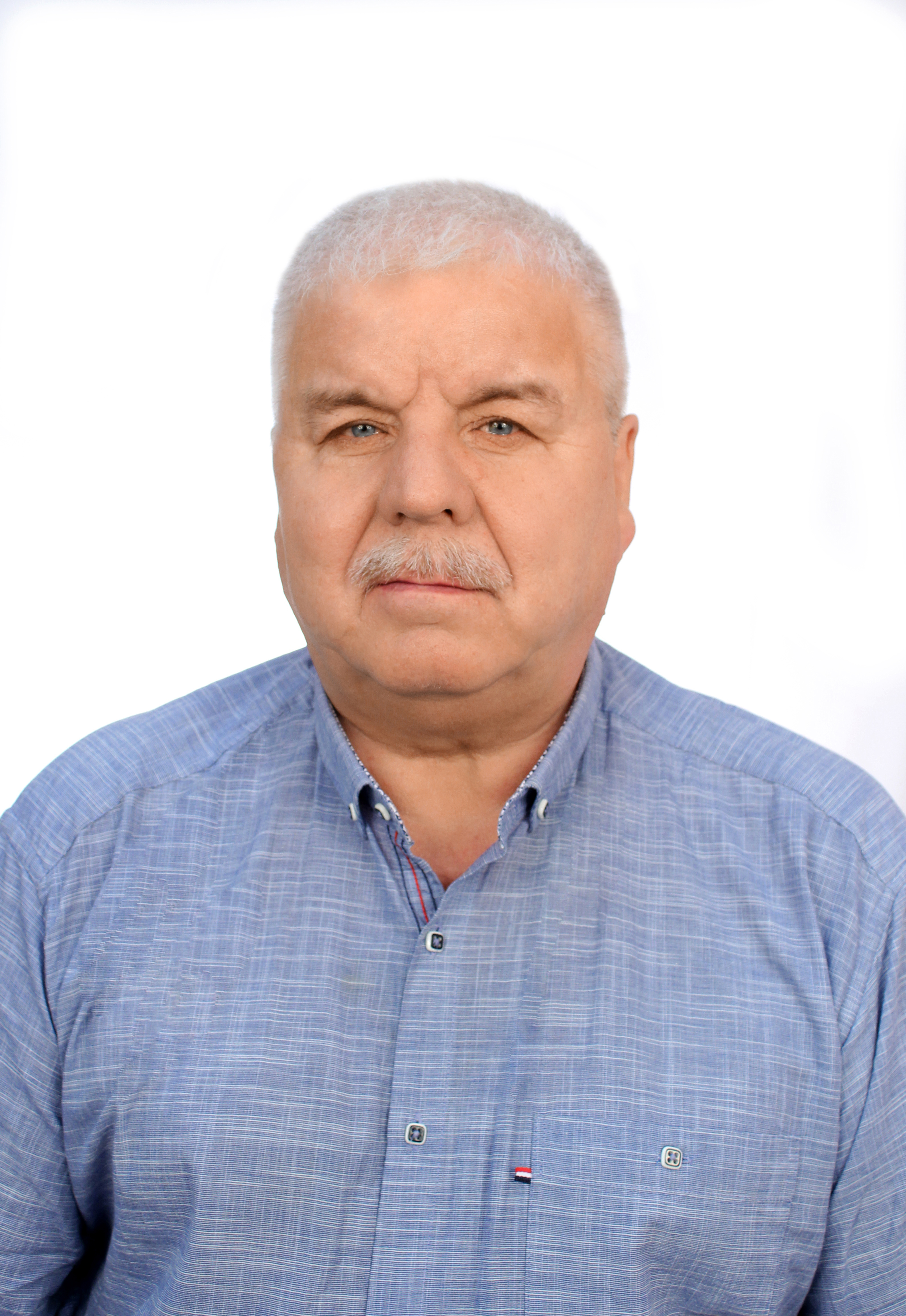 Николаев Владимир Петрович.